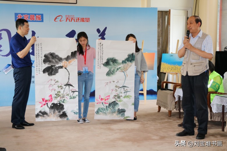 畫荷花 如何讓AI助一臂之力